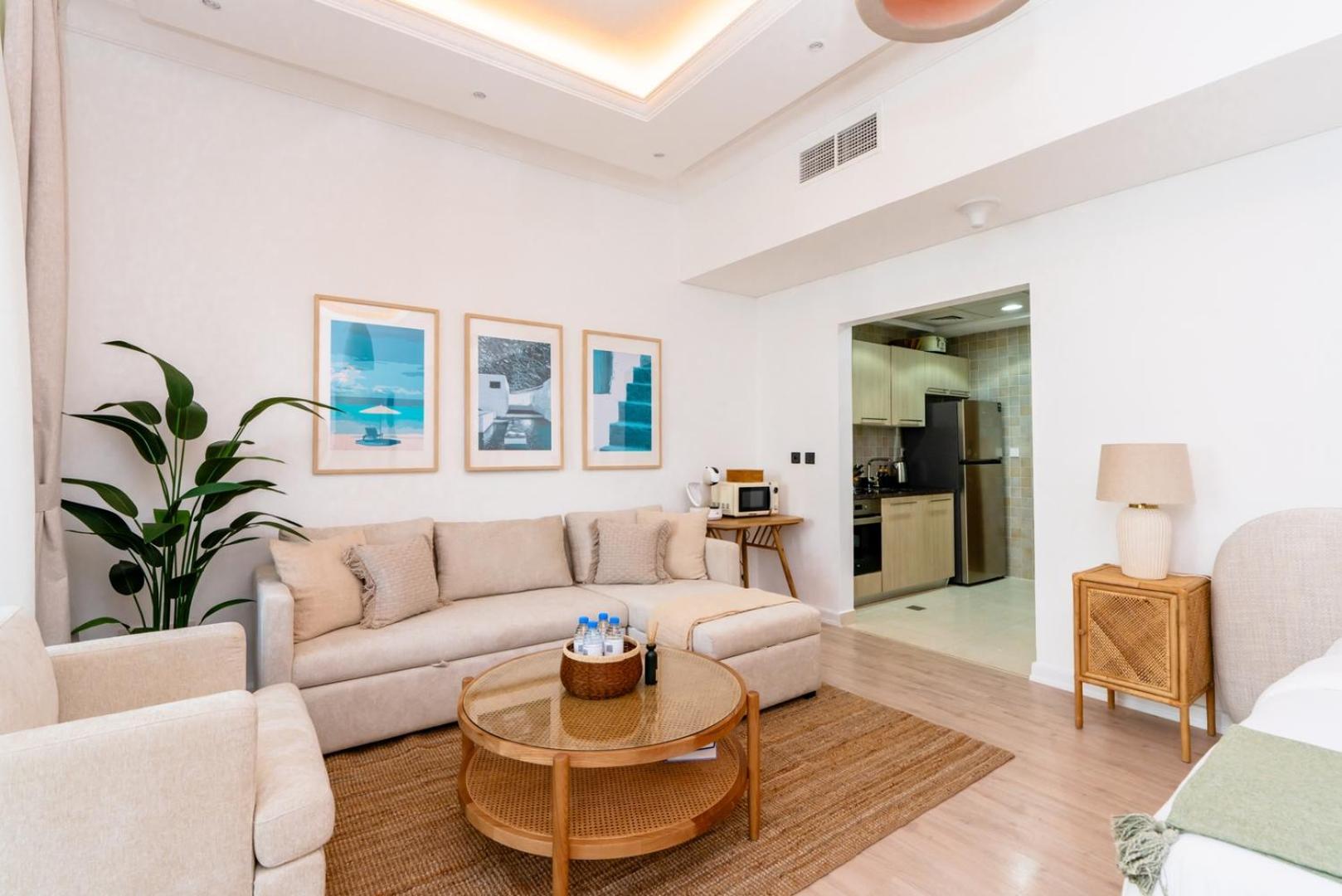 On Yas Island With Complimentary Yas Theme Park Tickets Appartement Abou Dabi