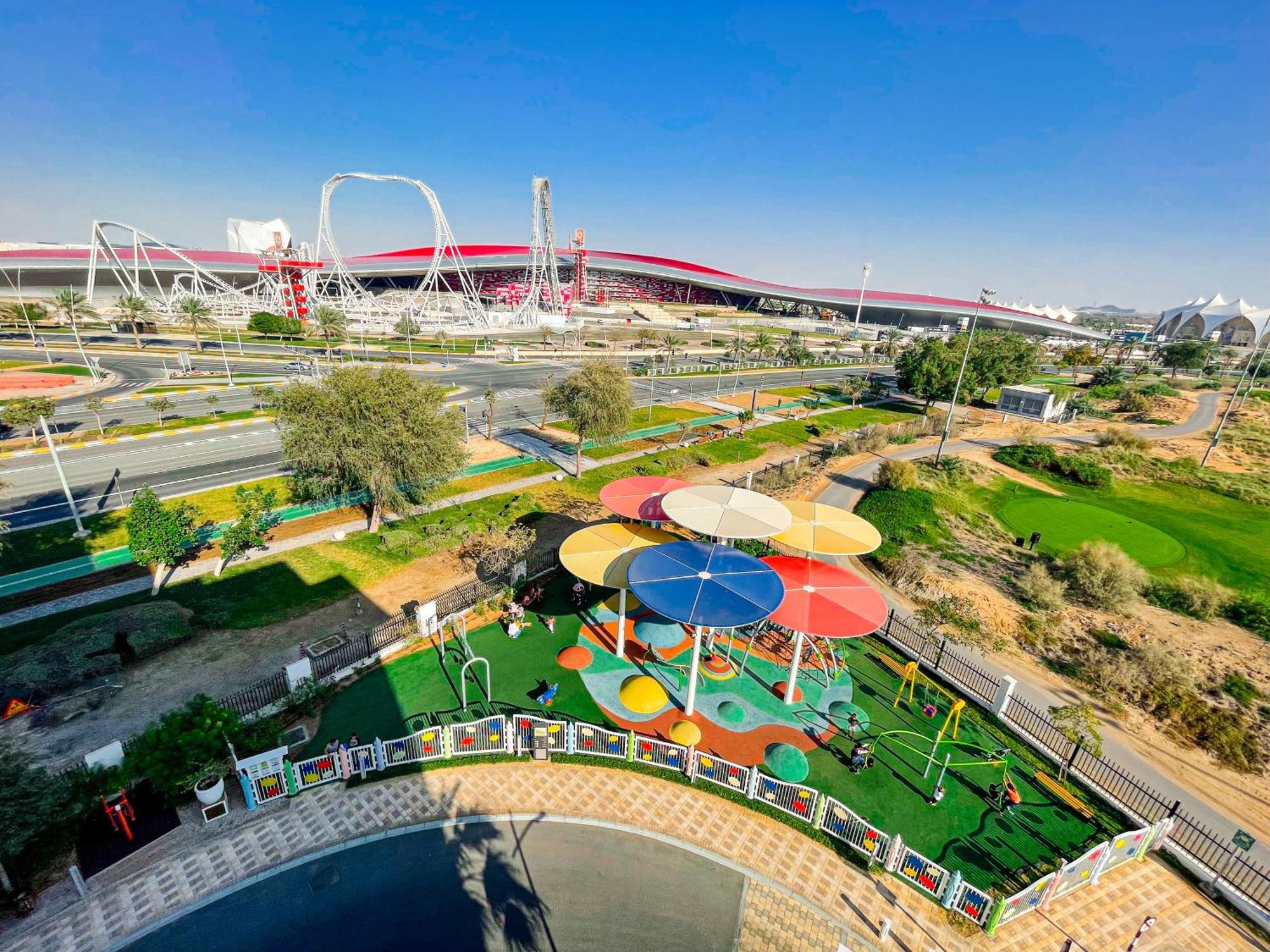 Appartement On Yas Island With Complimentary Yas Theme Park Tickets Abou Dabi